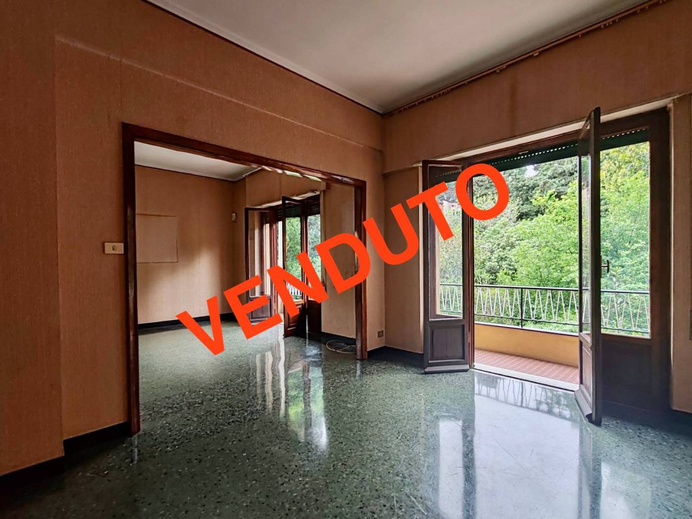 ALBARO VIALE GAMBARO In Contesto esclusivo e riservato proponiamo in vendita appartamento sito al piano 1°, l'unità immobiliare di cui trattasi è 