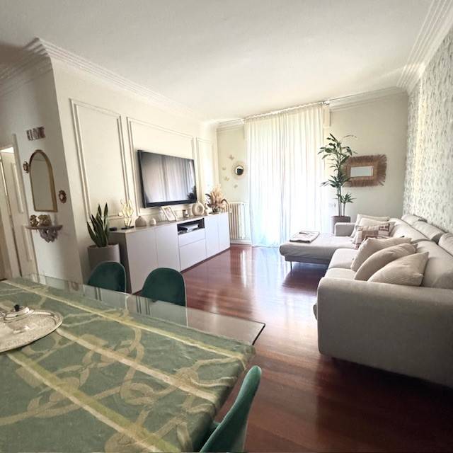 Salone