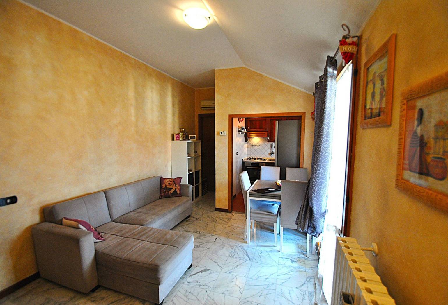 Salone