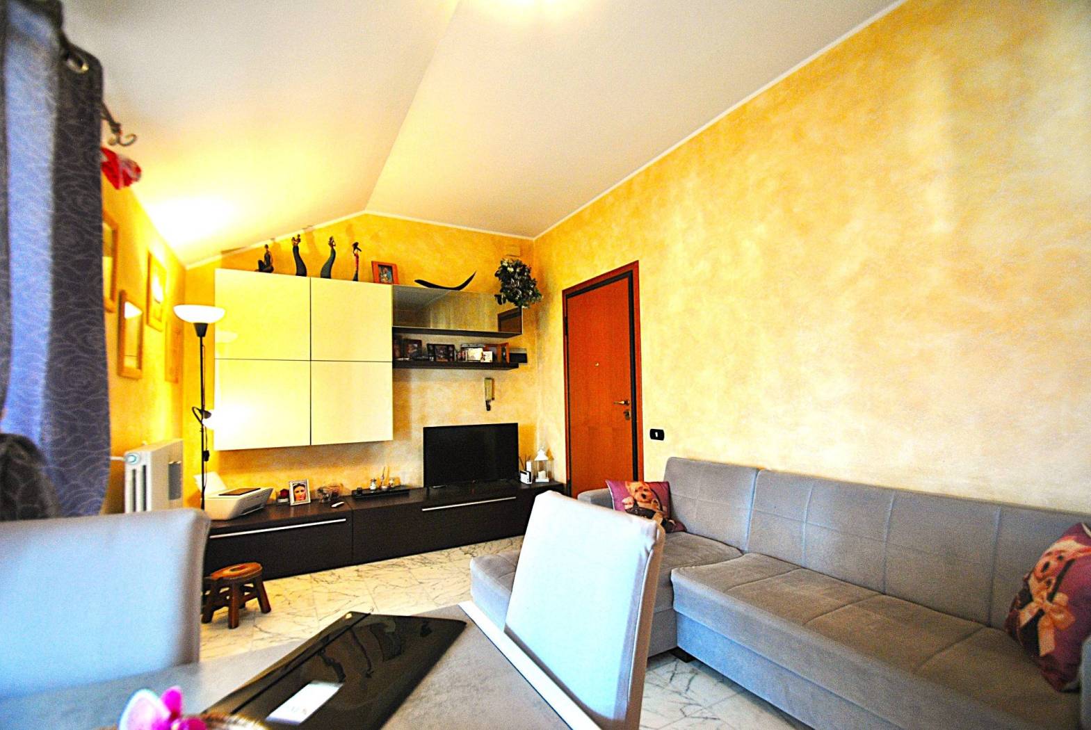 Salone