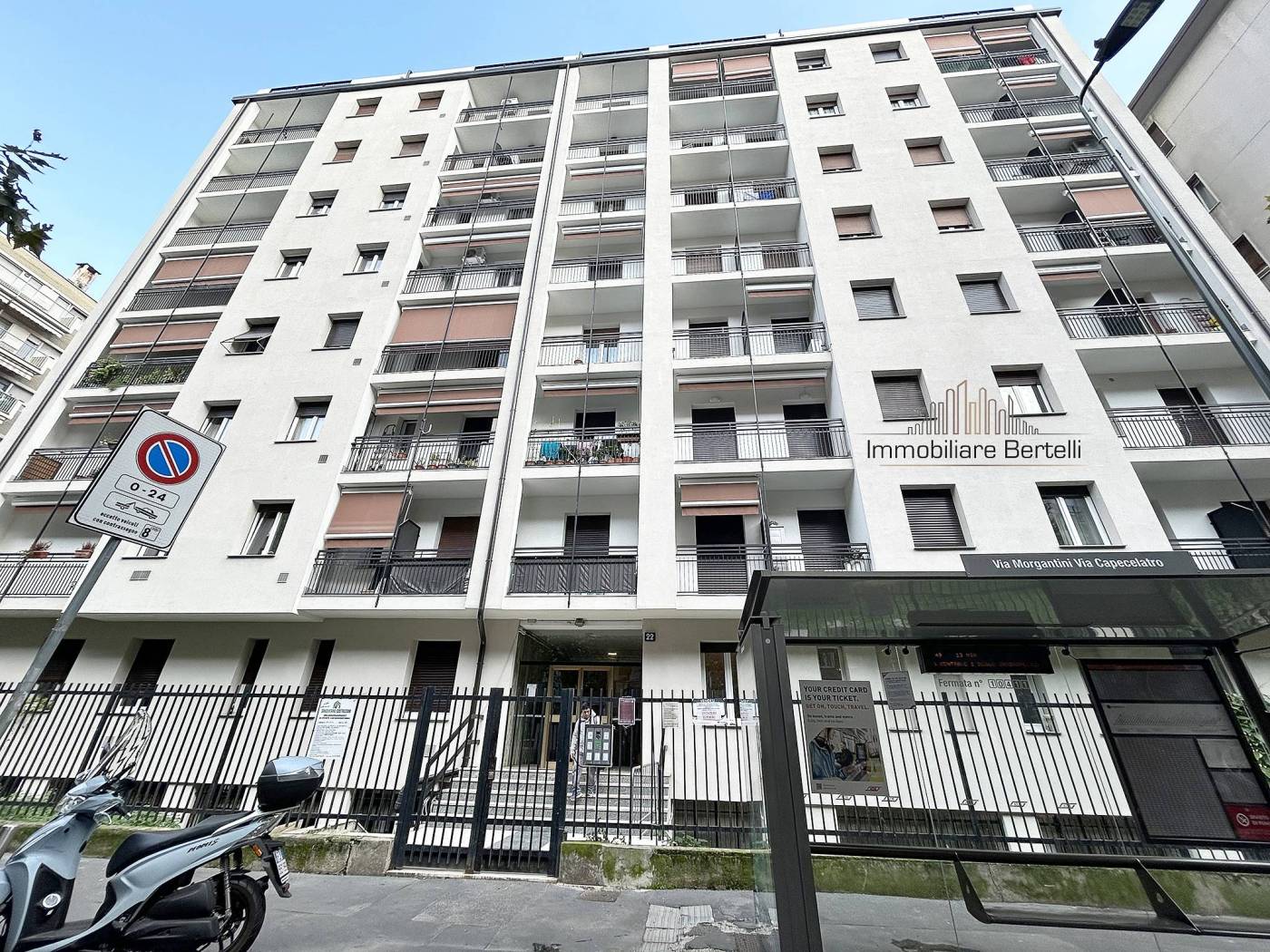 VIA CAPECELATRO - IMMOBILIARE BERTELLI propone al settimo piano di otto TRILOCALE NUOVO appena finito di essere stato ristrutturato completamente con 