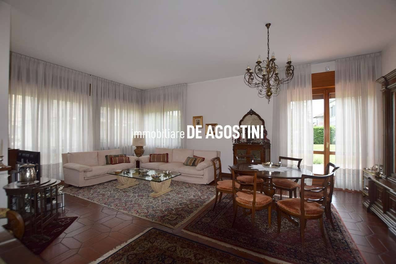 Salone