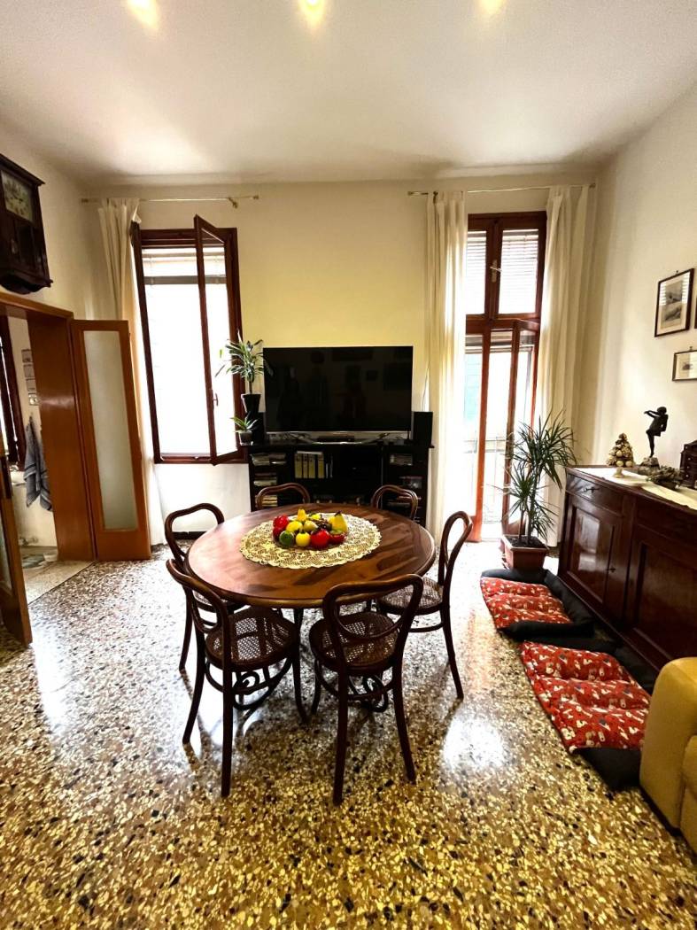 Salone