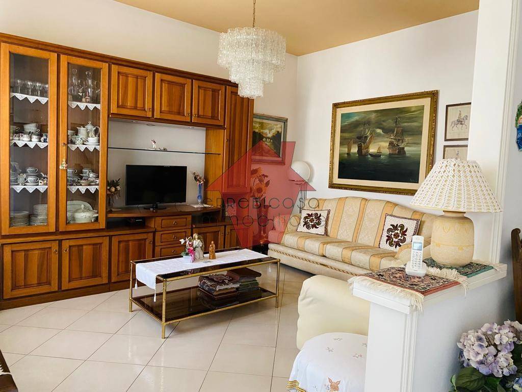 Salone