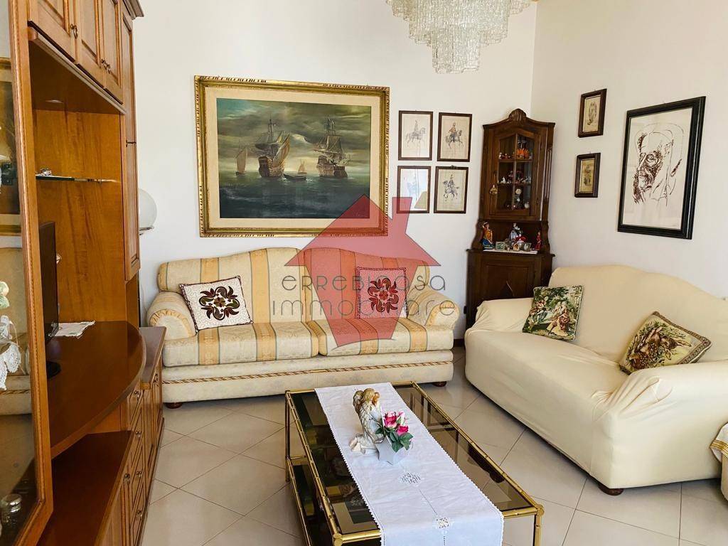 Salone