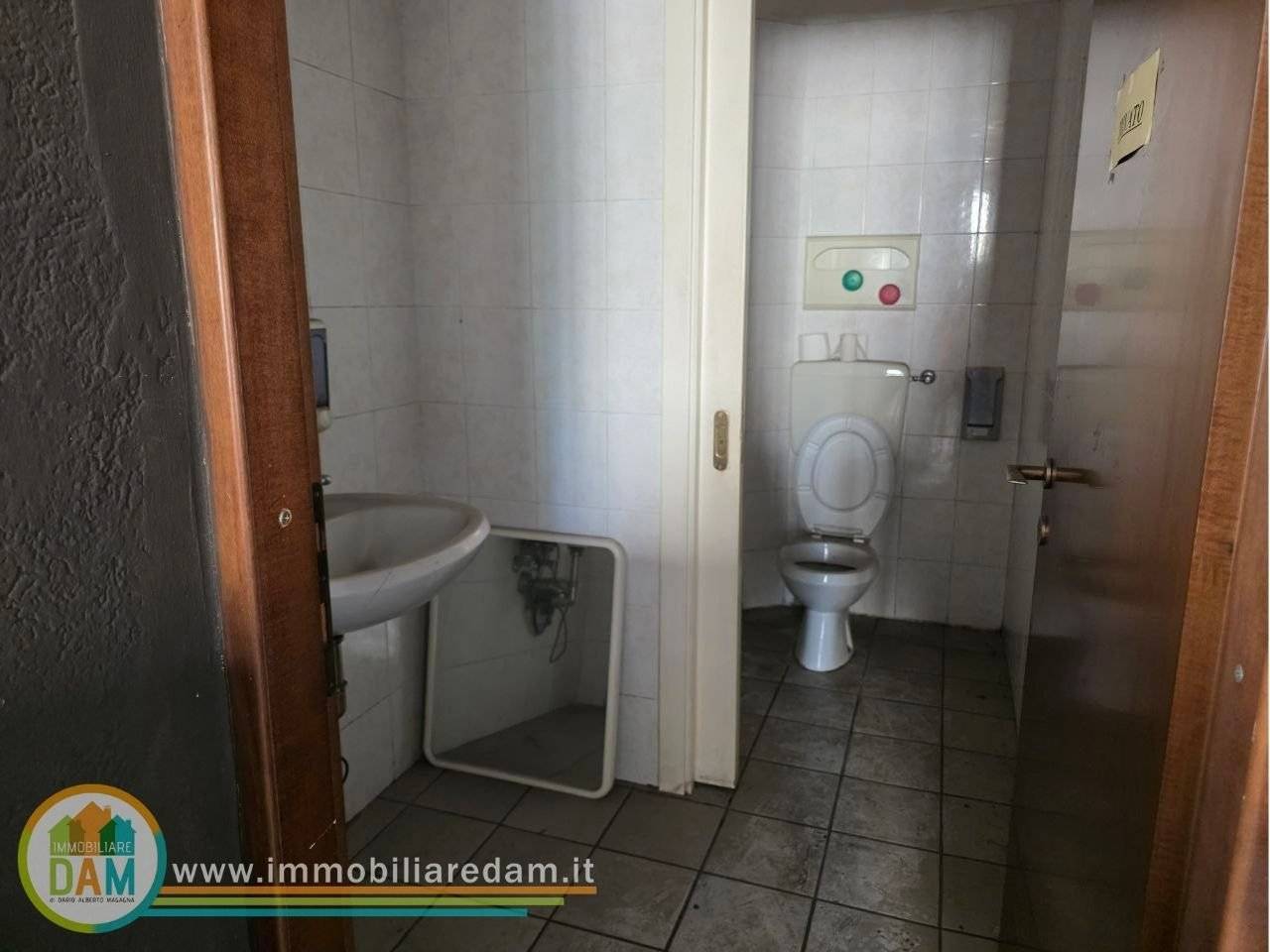 Altro Altro