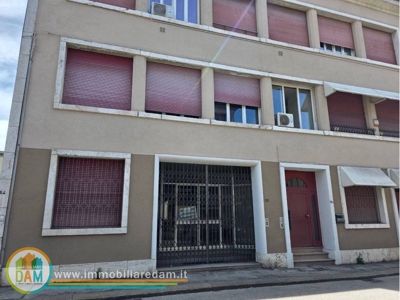 Altro Altro