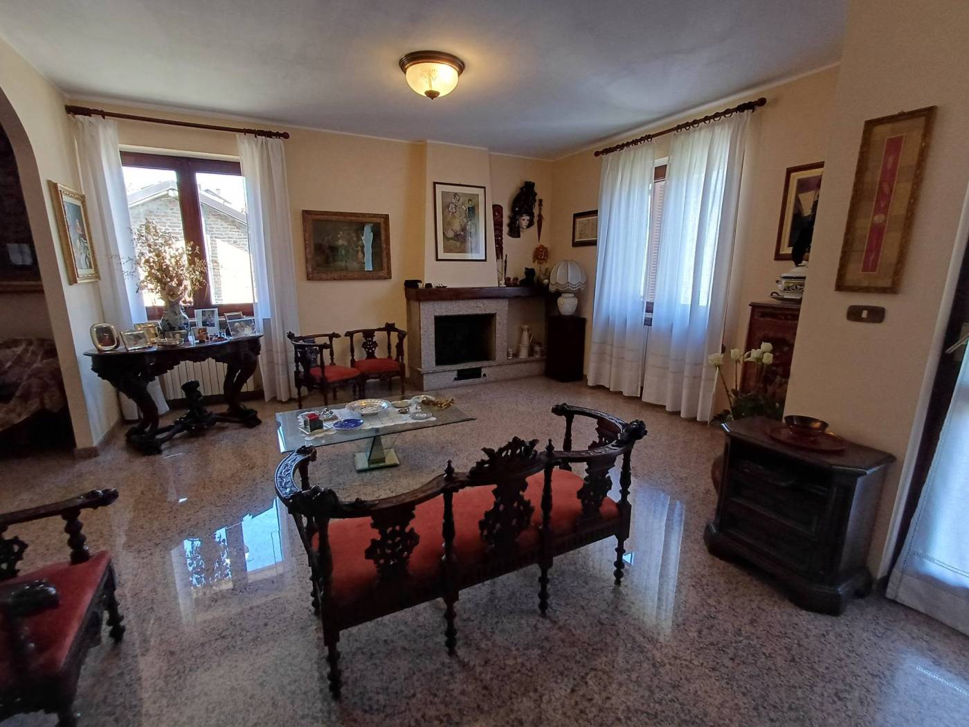 Salone