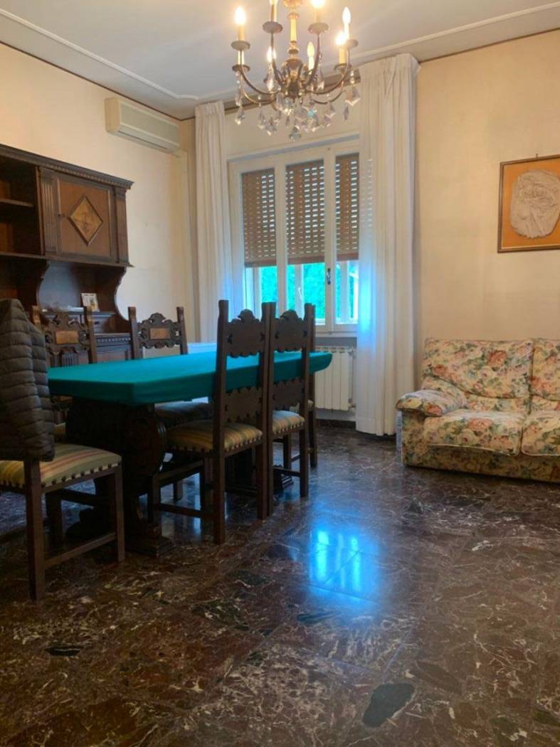 Salone
