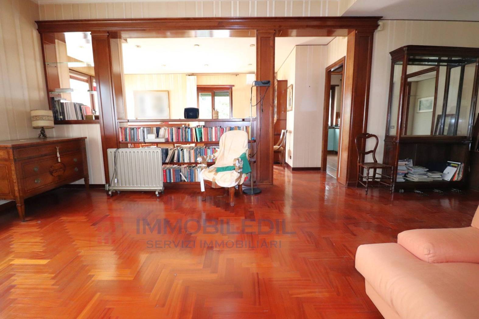 Salone