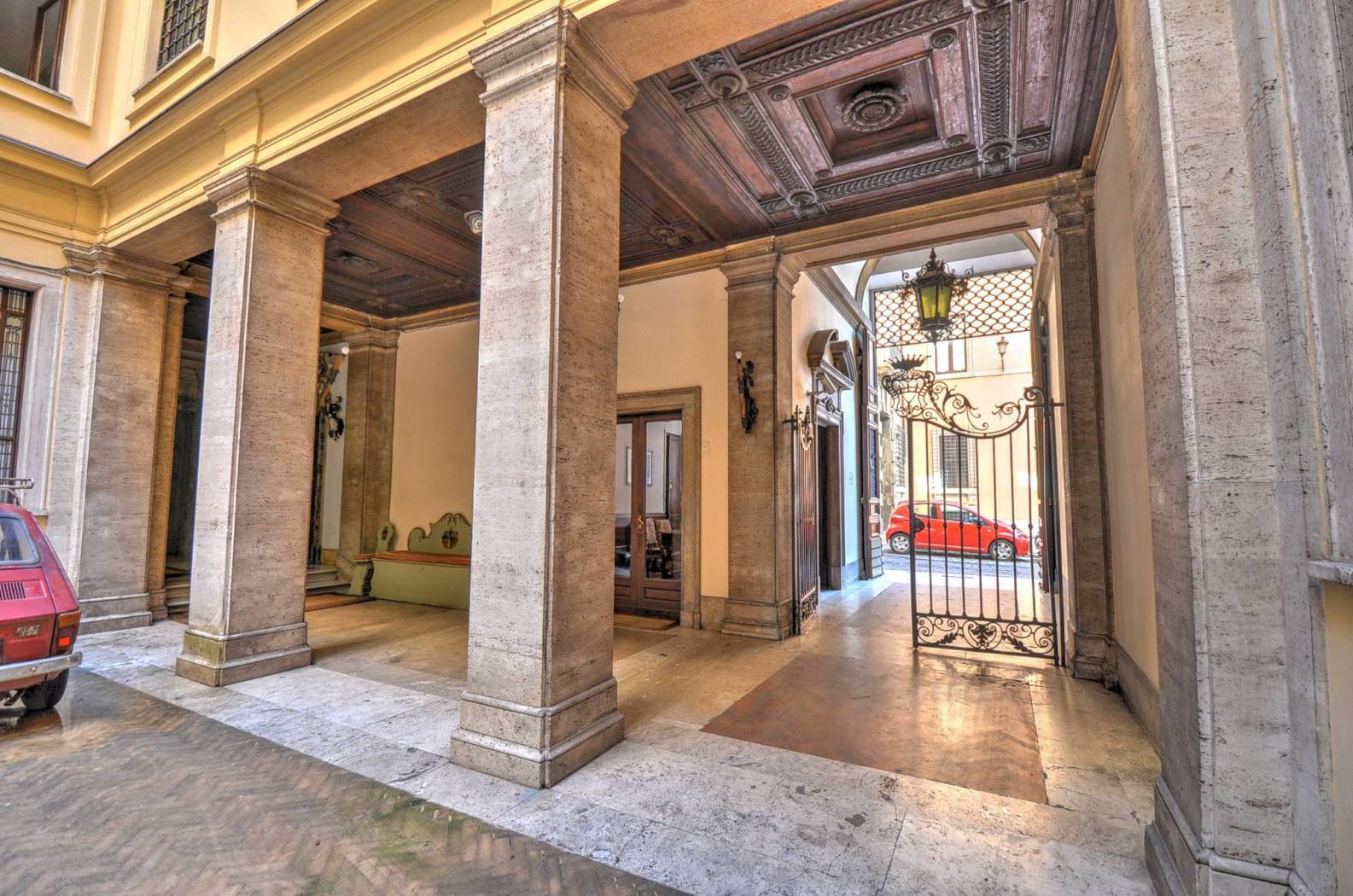 Interno palazzo