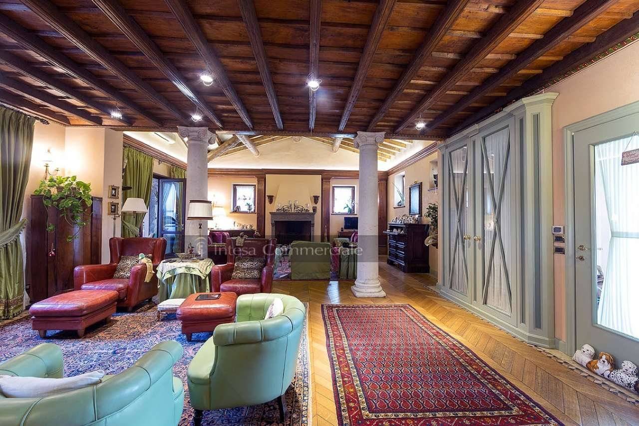 Salone
