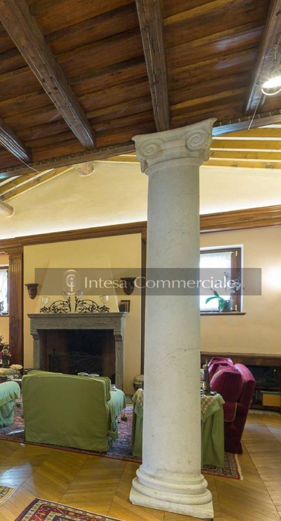 Salone