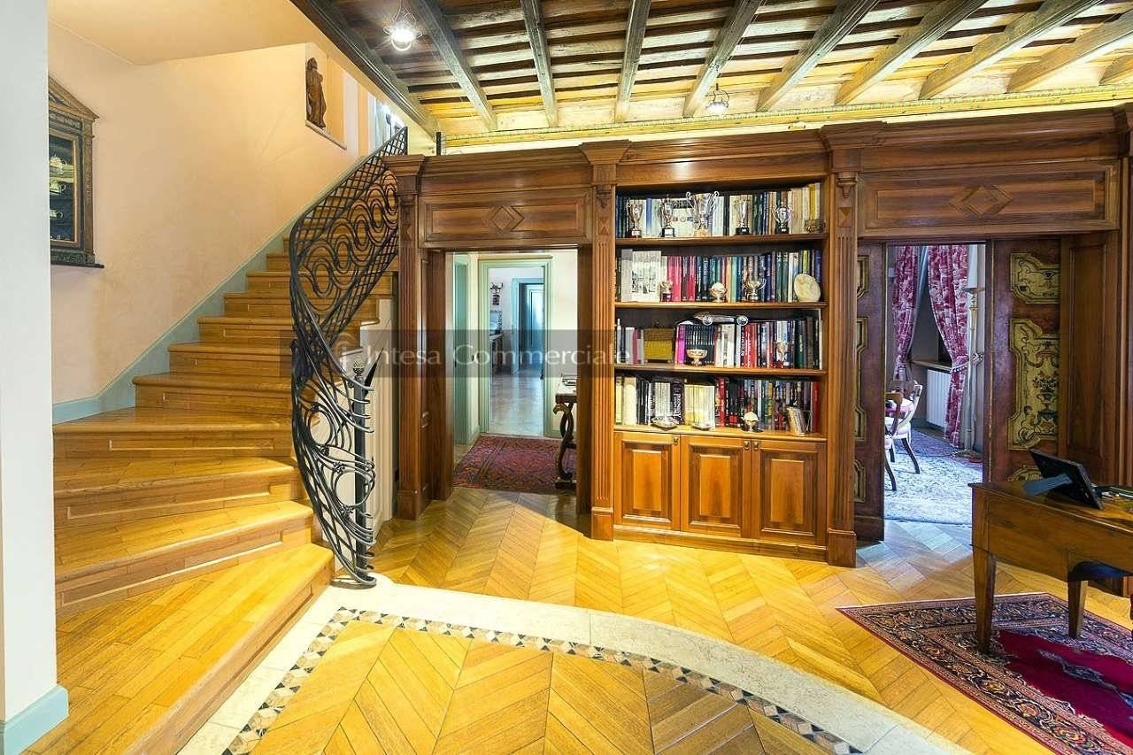 Interno palazzo