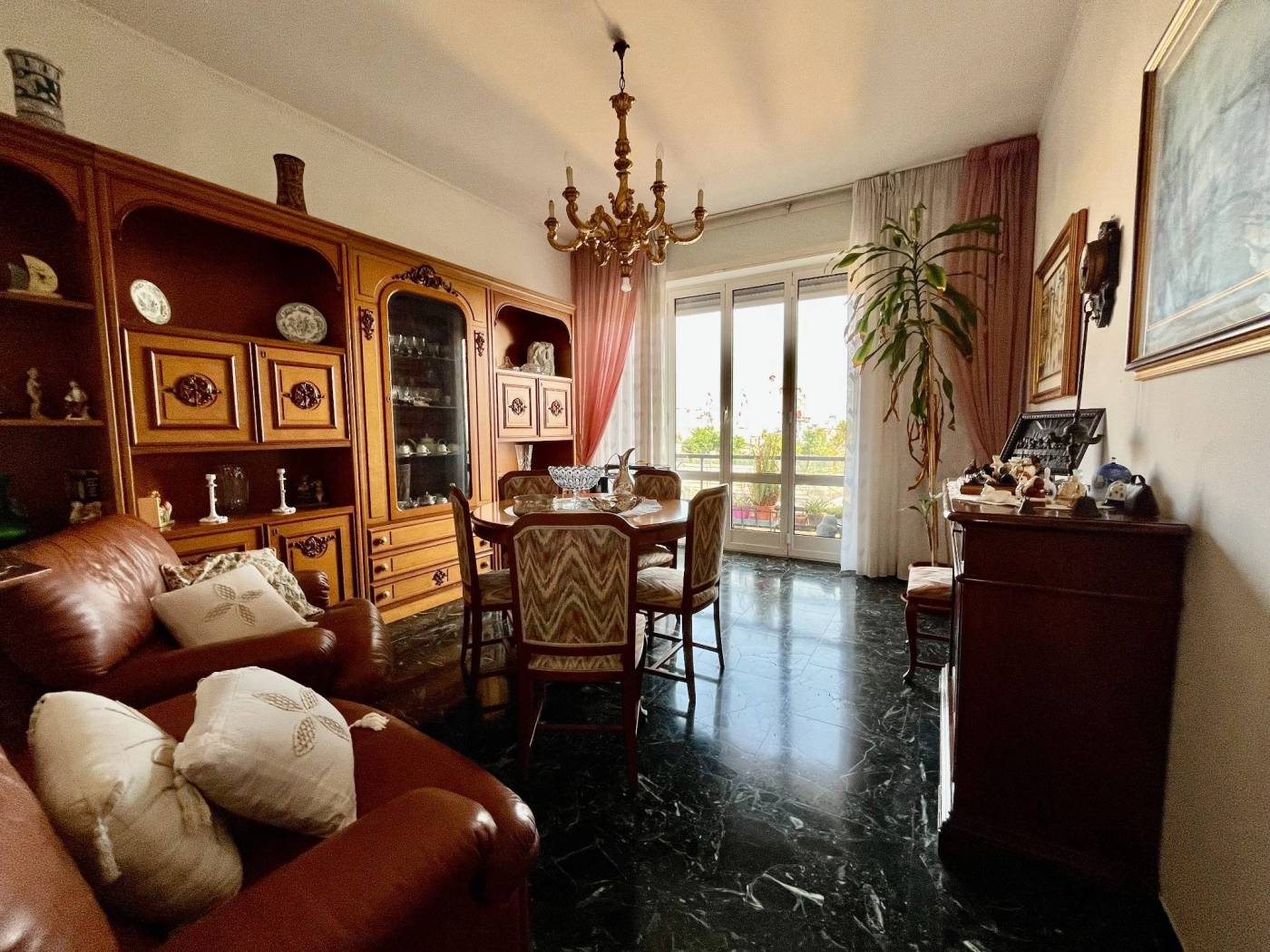 Salone