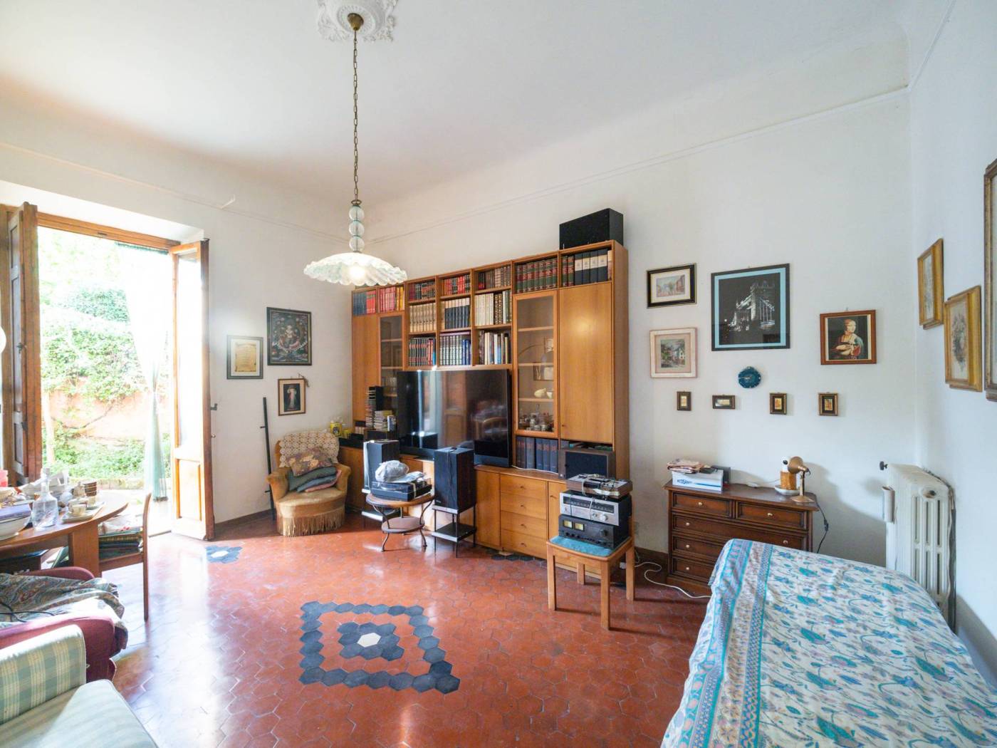 Salone