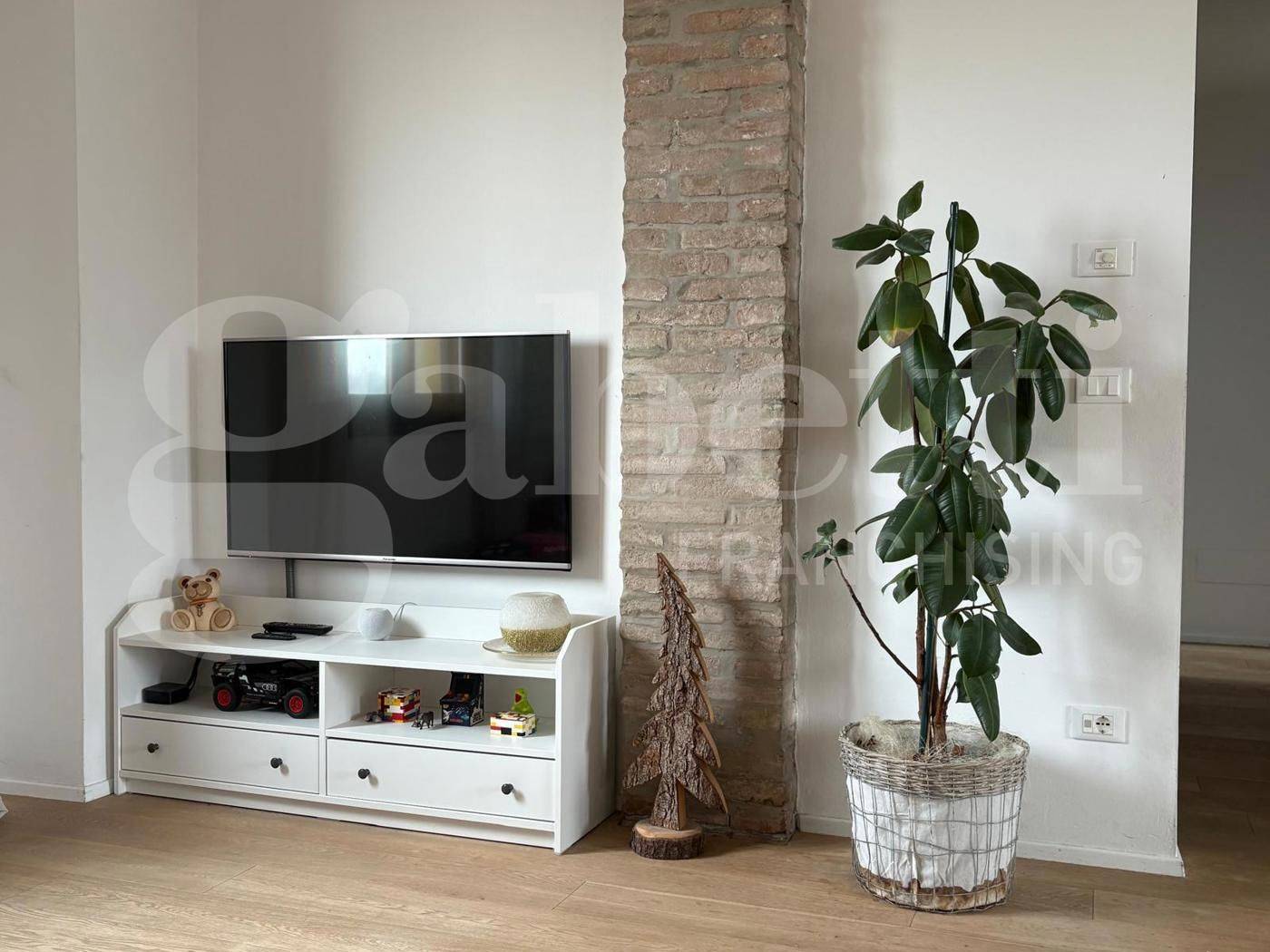Salone