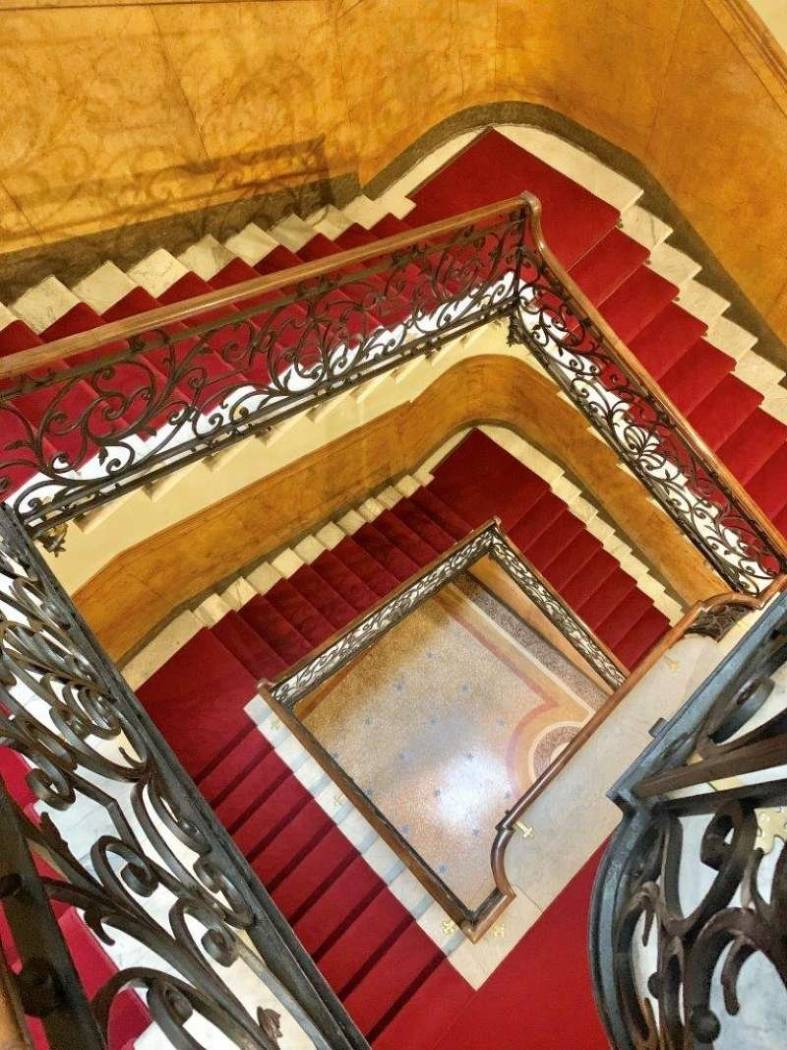 Interno palazzo Interno palazzo