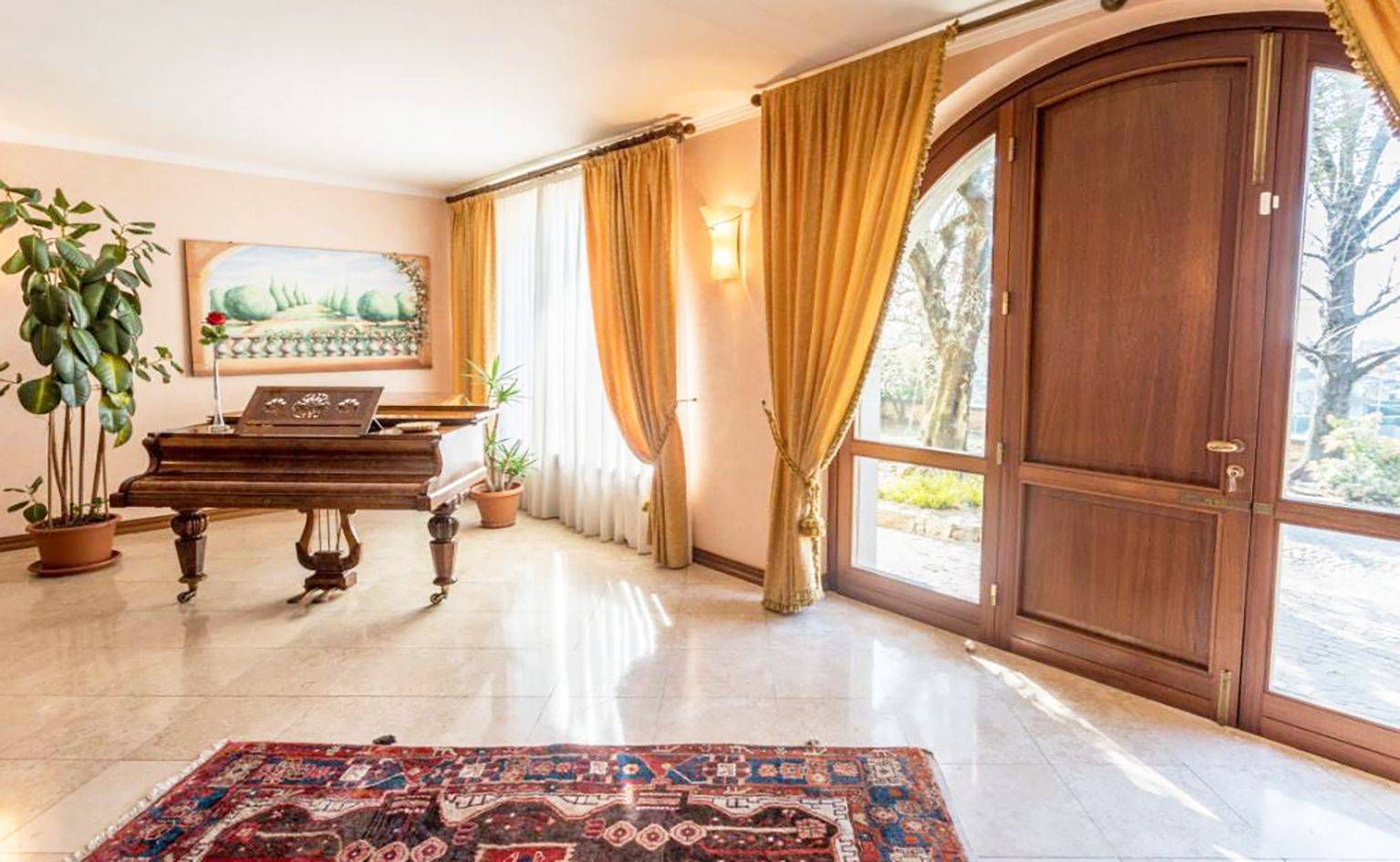 Salone