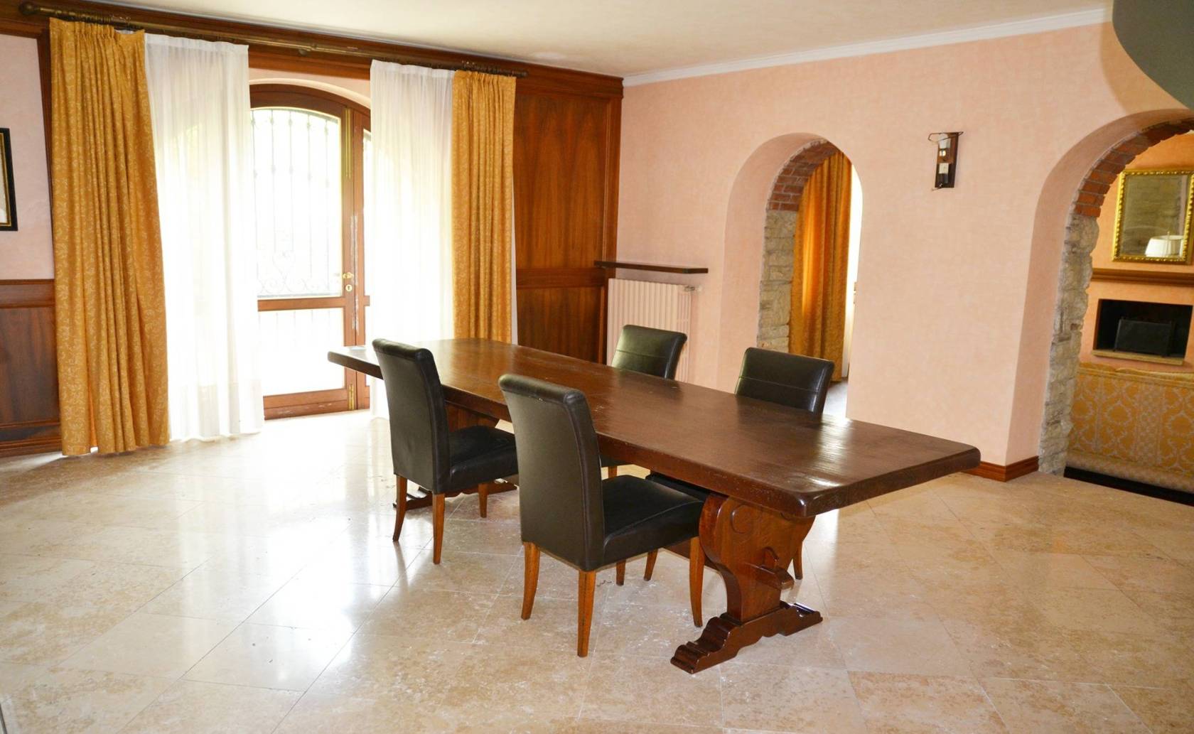 Salone