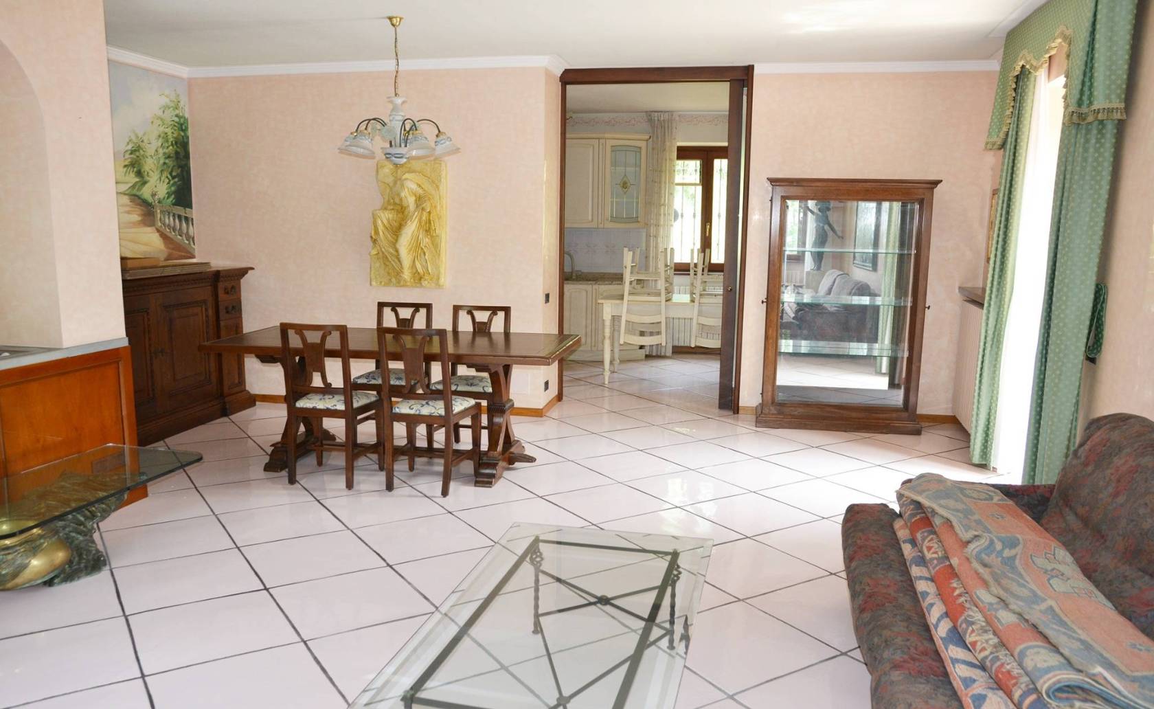 Salone