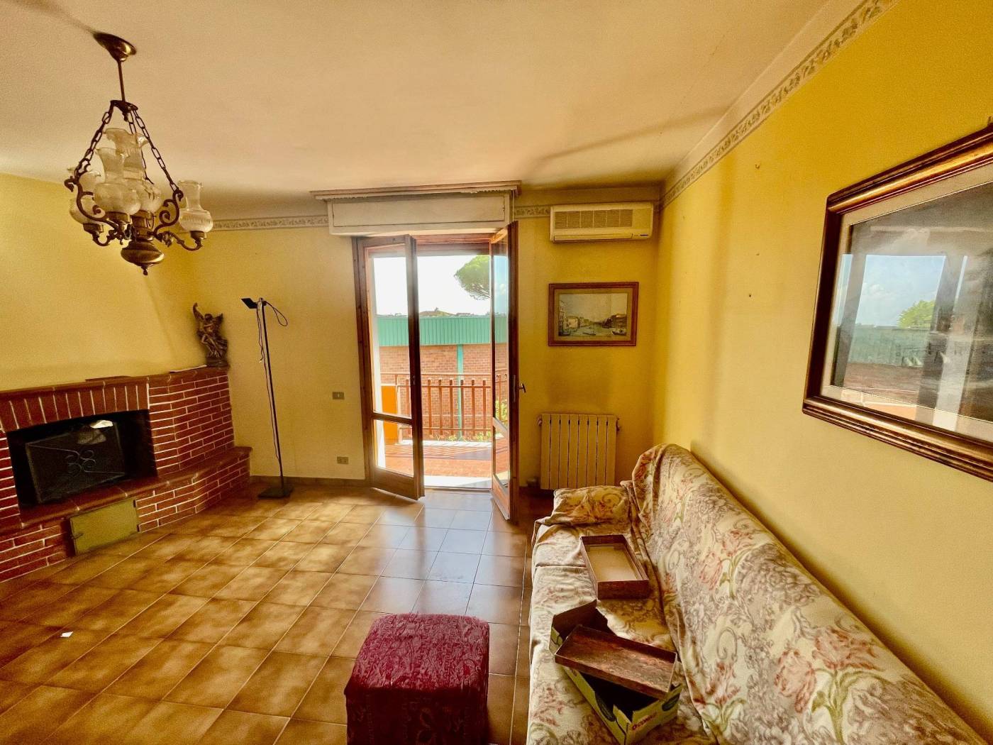 Salone