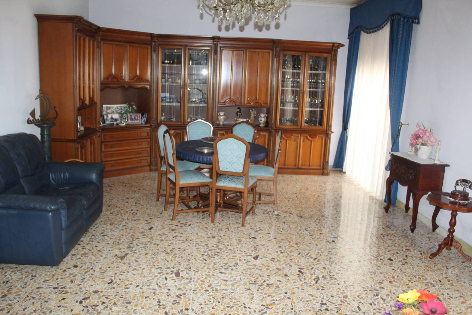 Salone