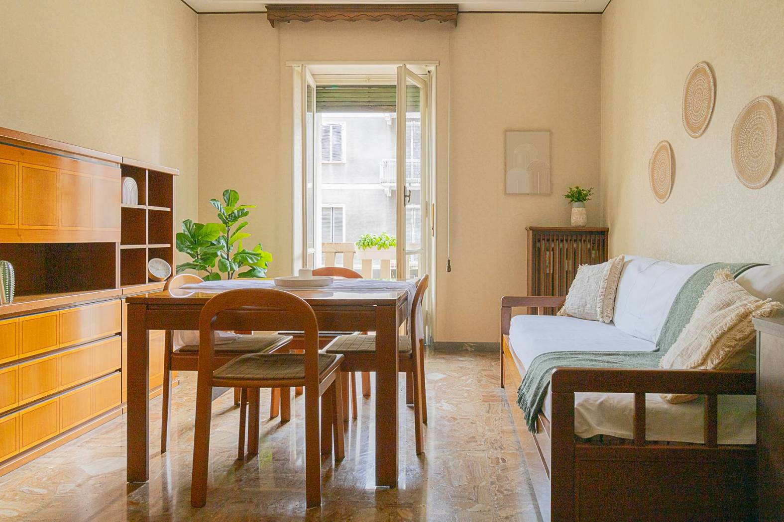 Salone