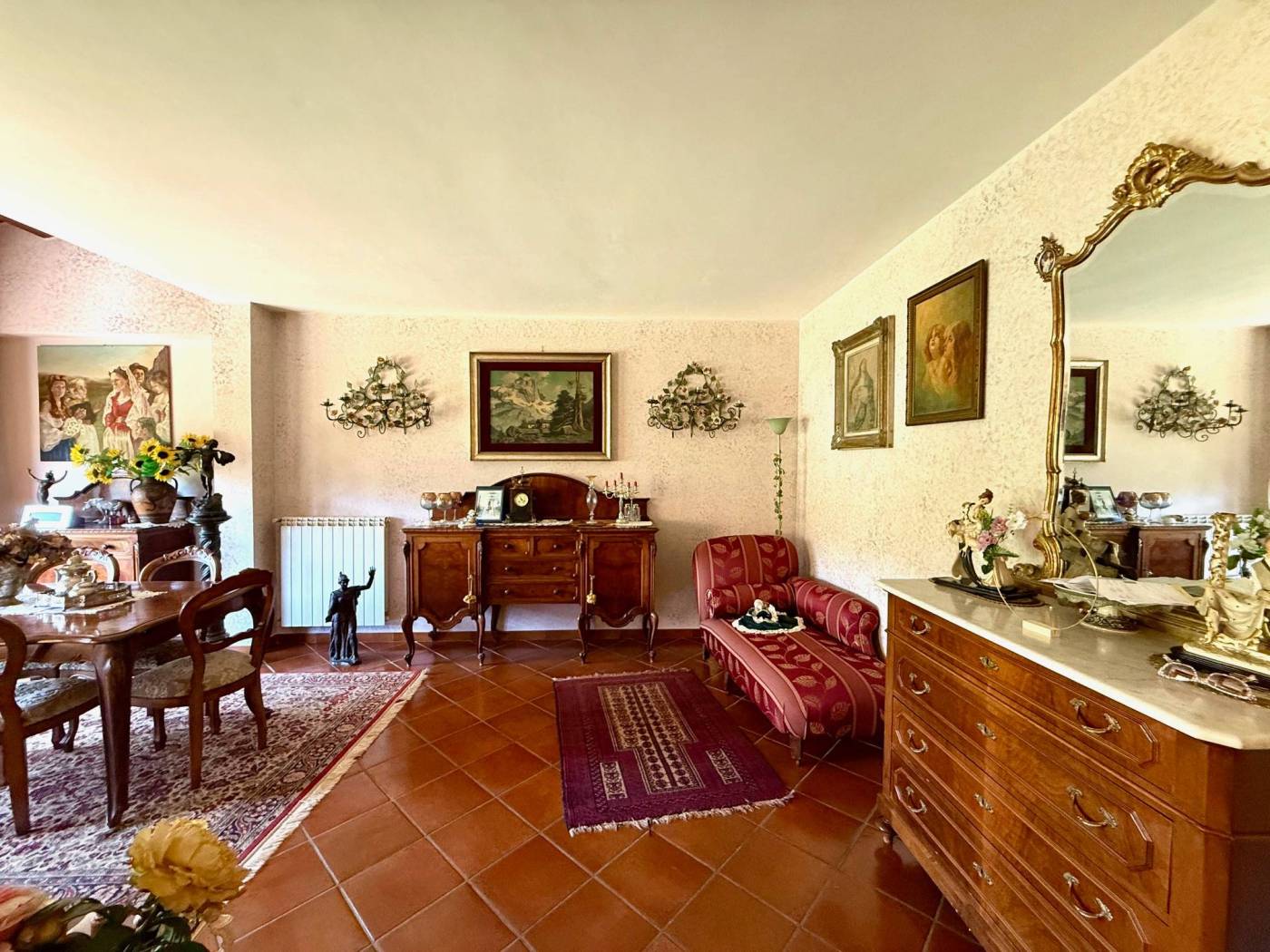 Salone