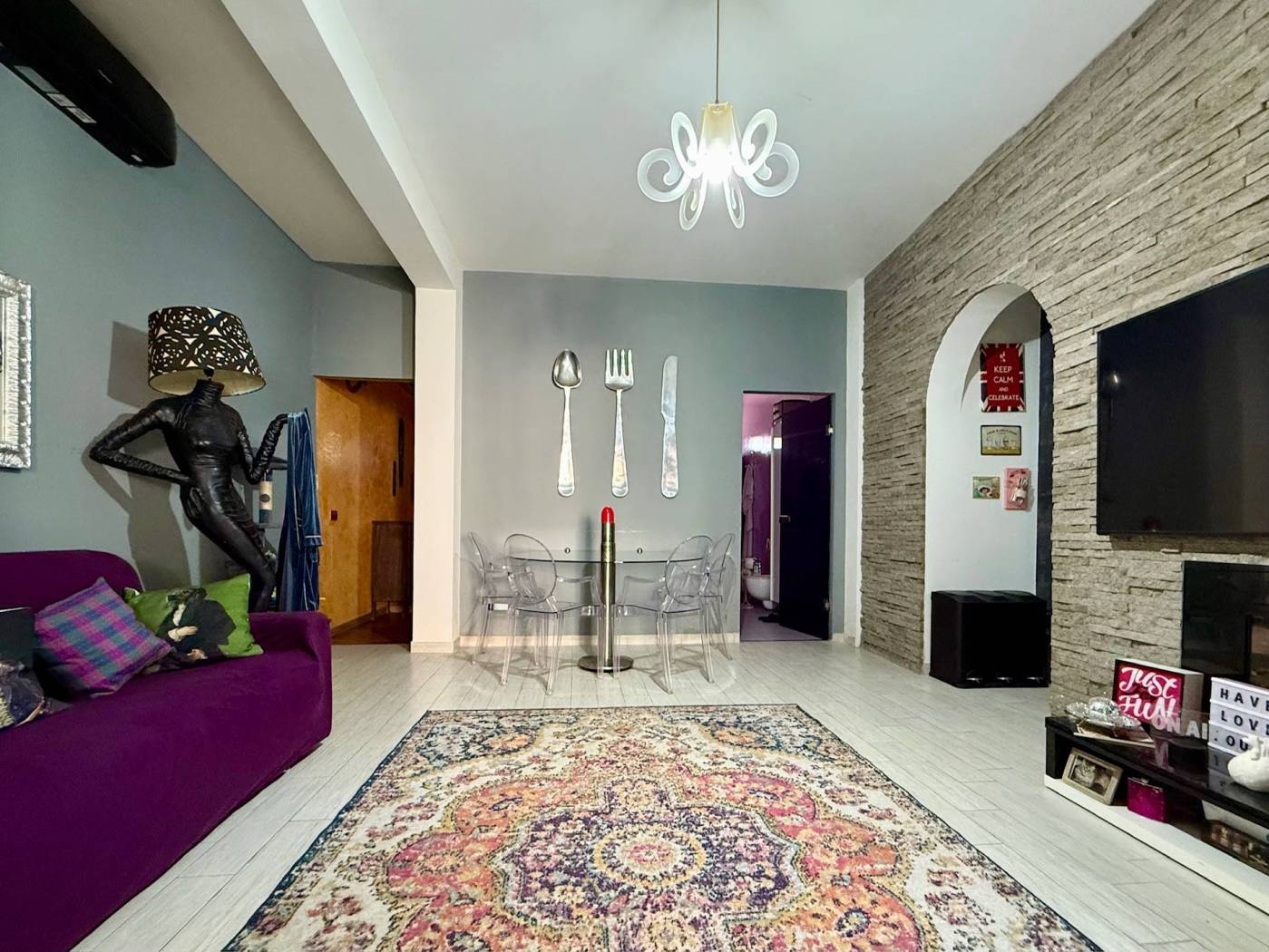 Salone