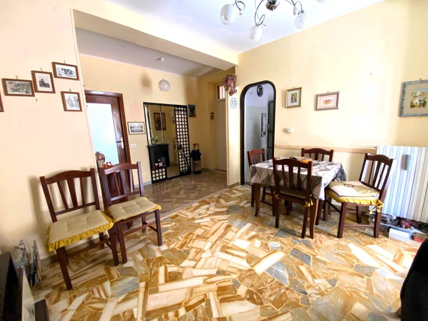 Salone