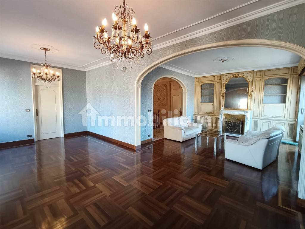Salone