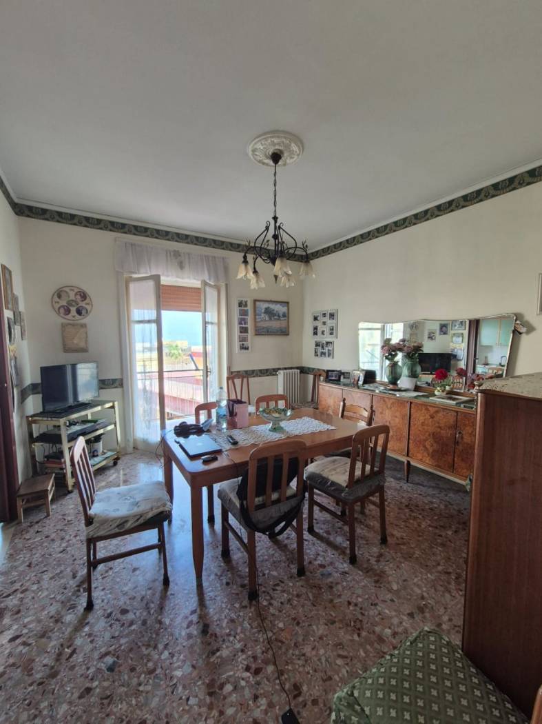 Salone