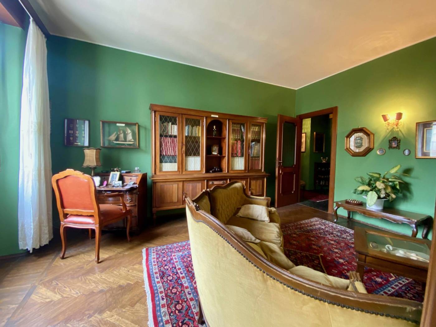 Salone