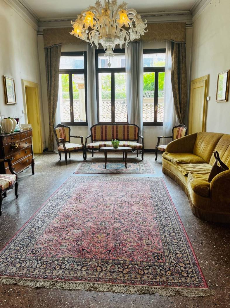 Salone