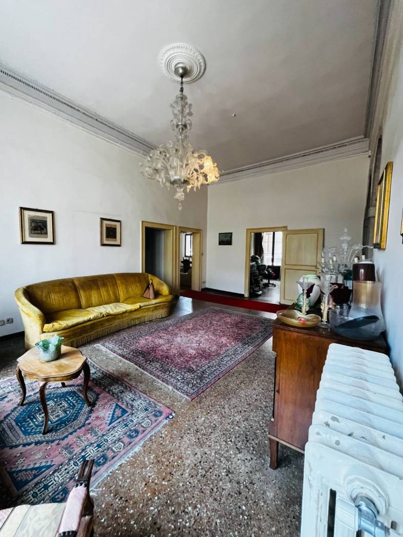 Salone