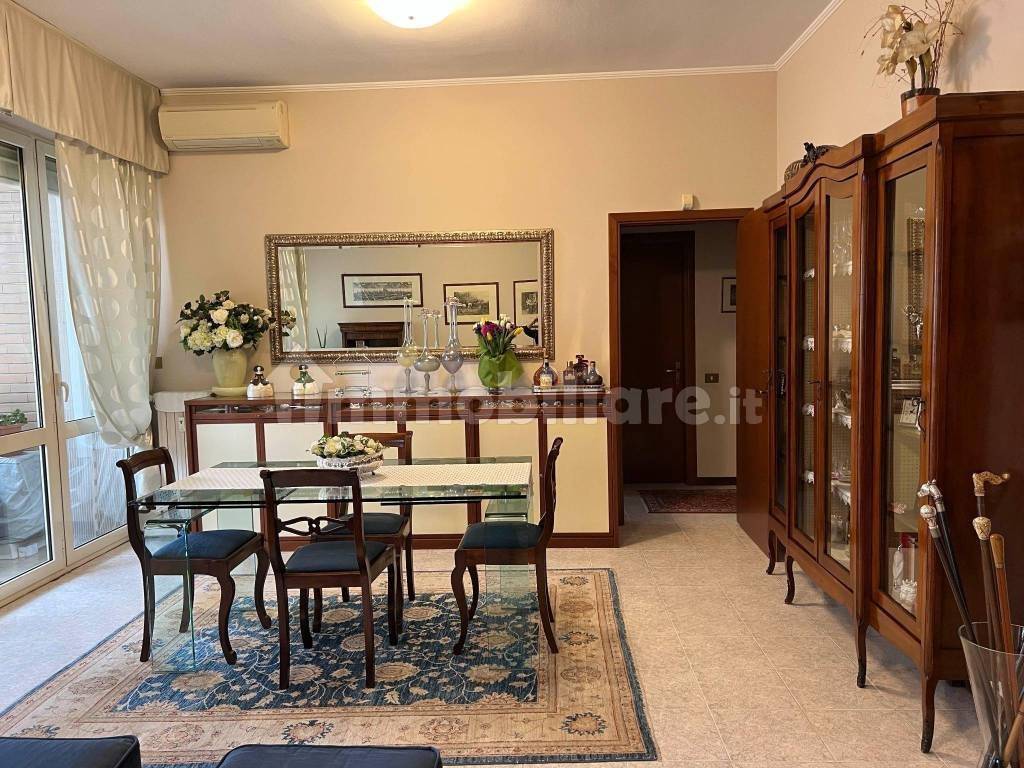 Salone