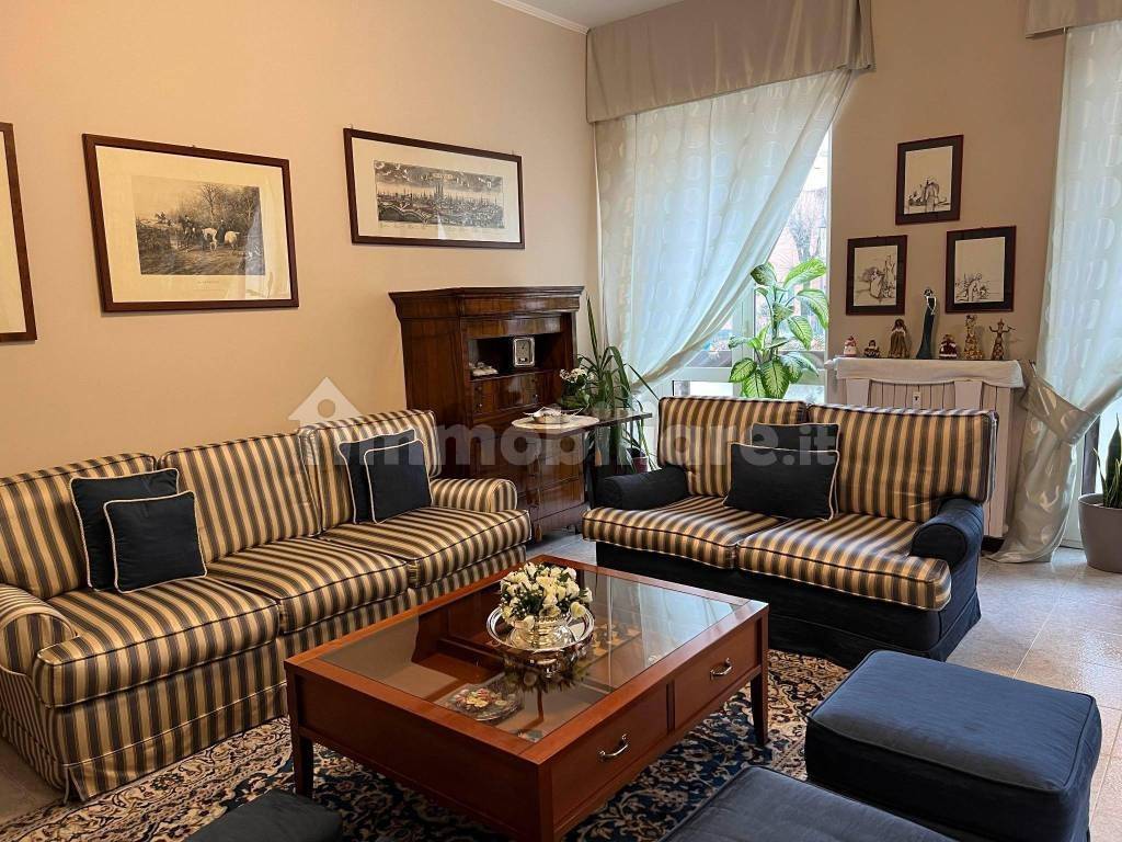 Salone
