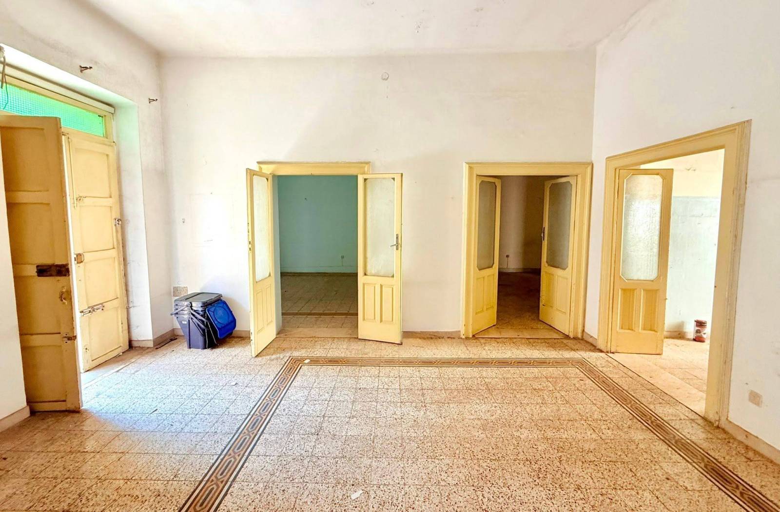 Salone