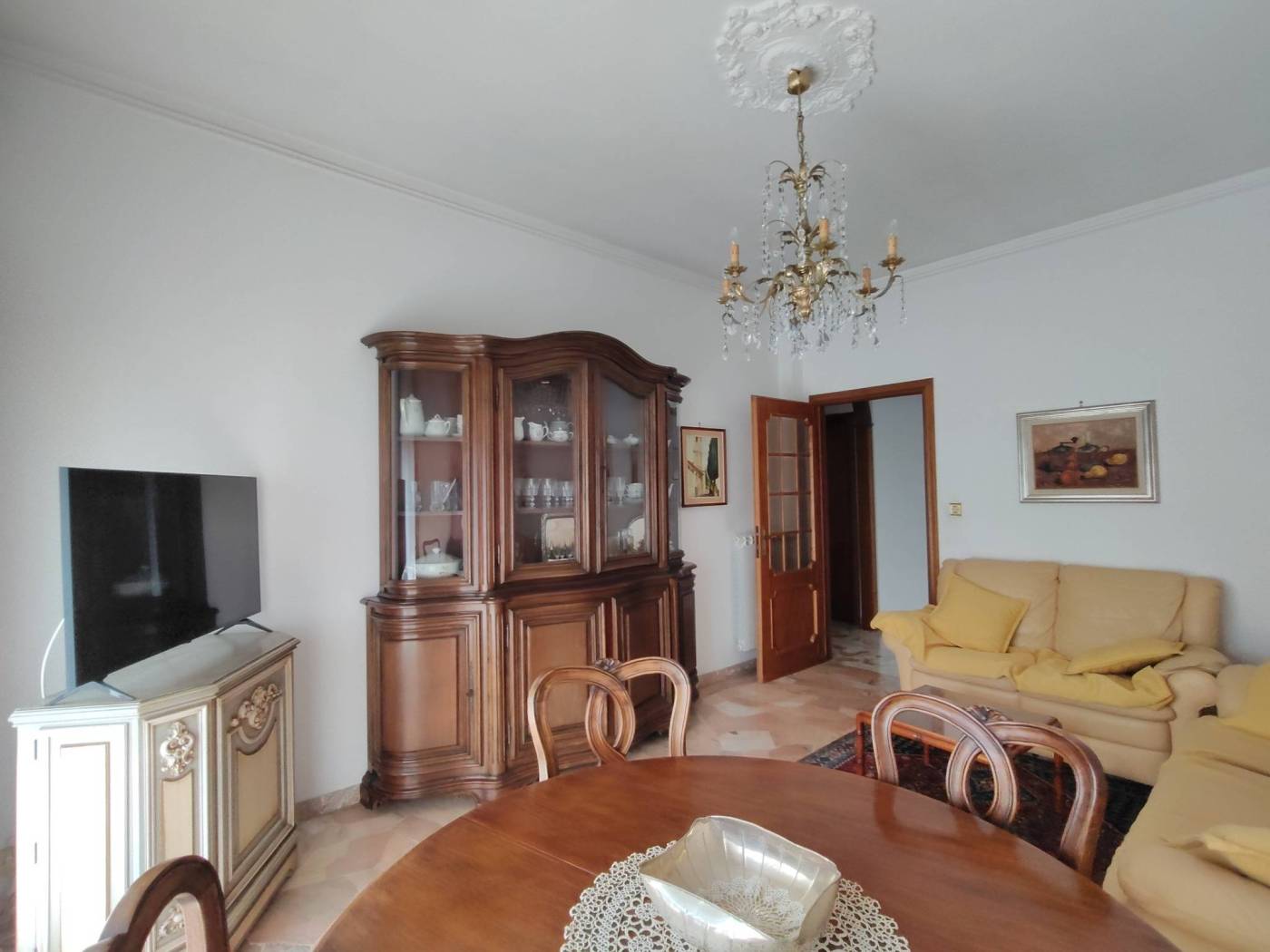 Salone