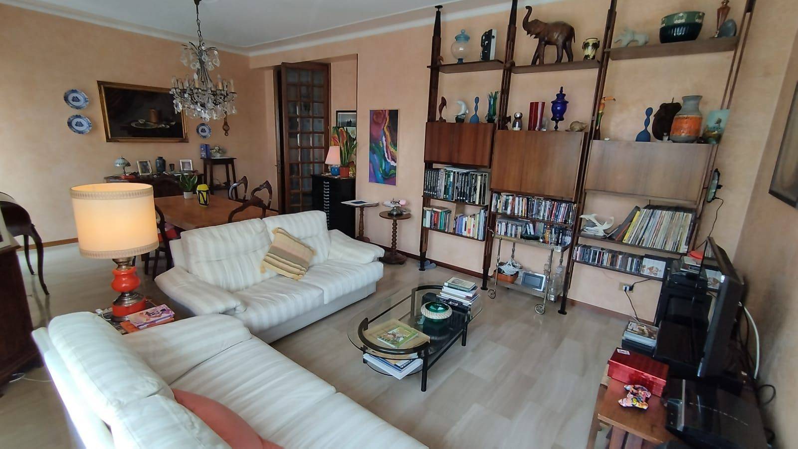 Salone