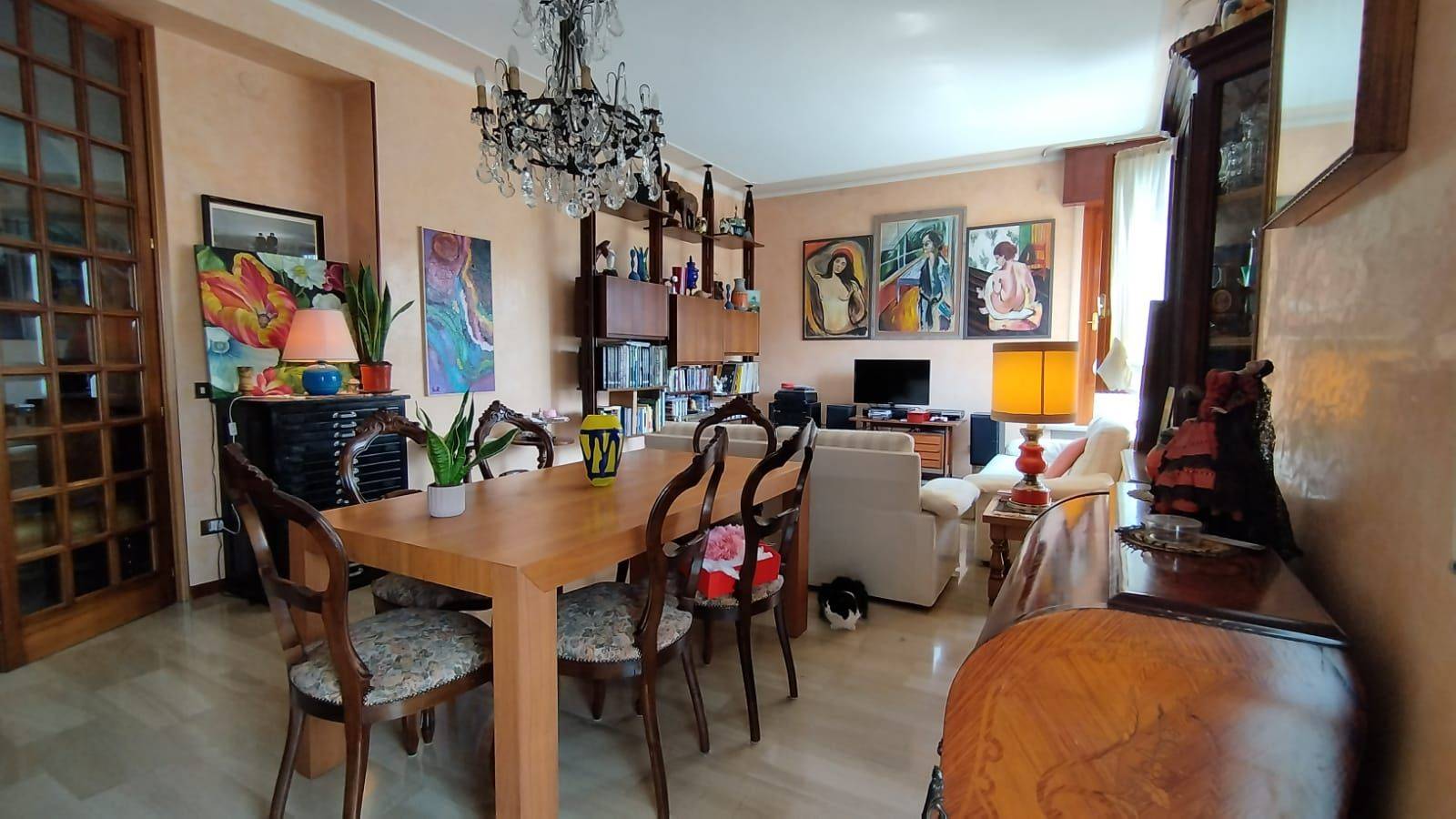 Salone