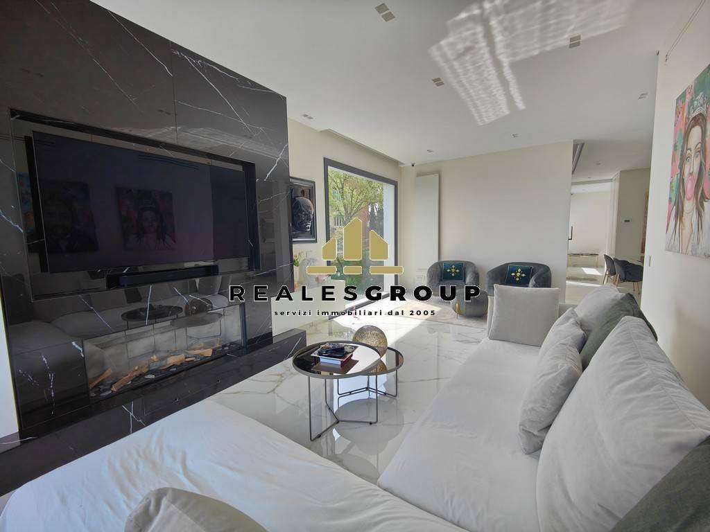 Salone