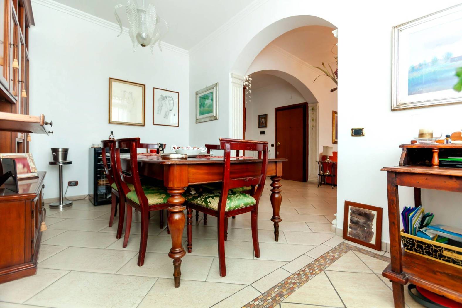 Salone