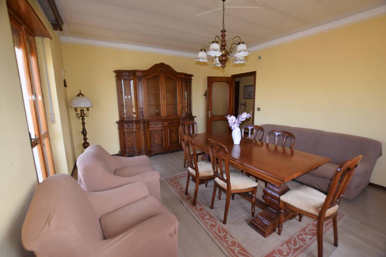 Salone