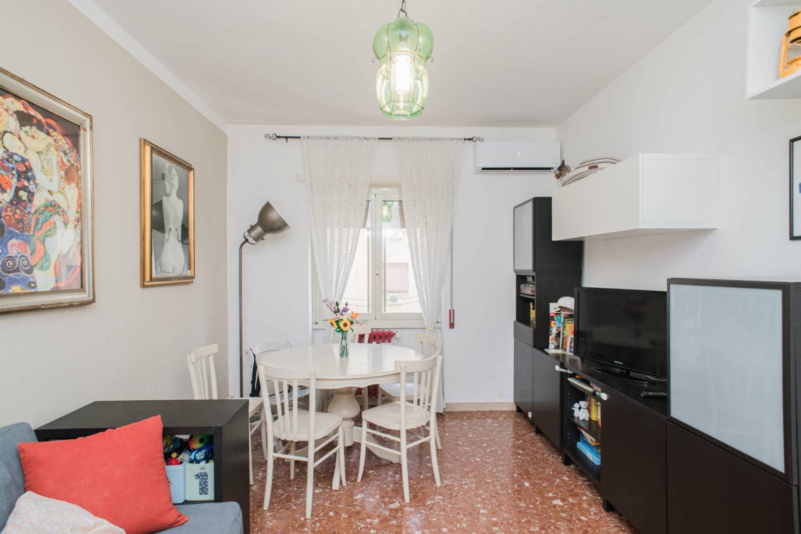 Salone