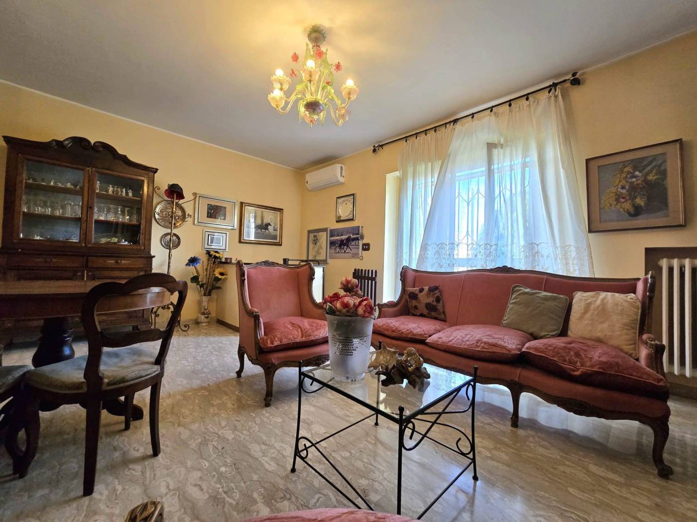 Salone