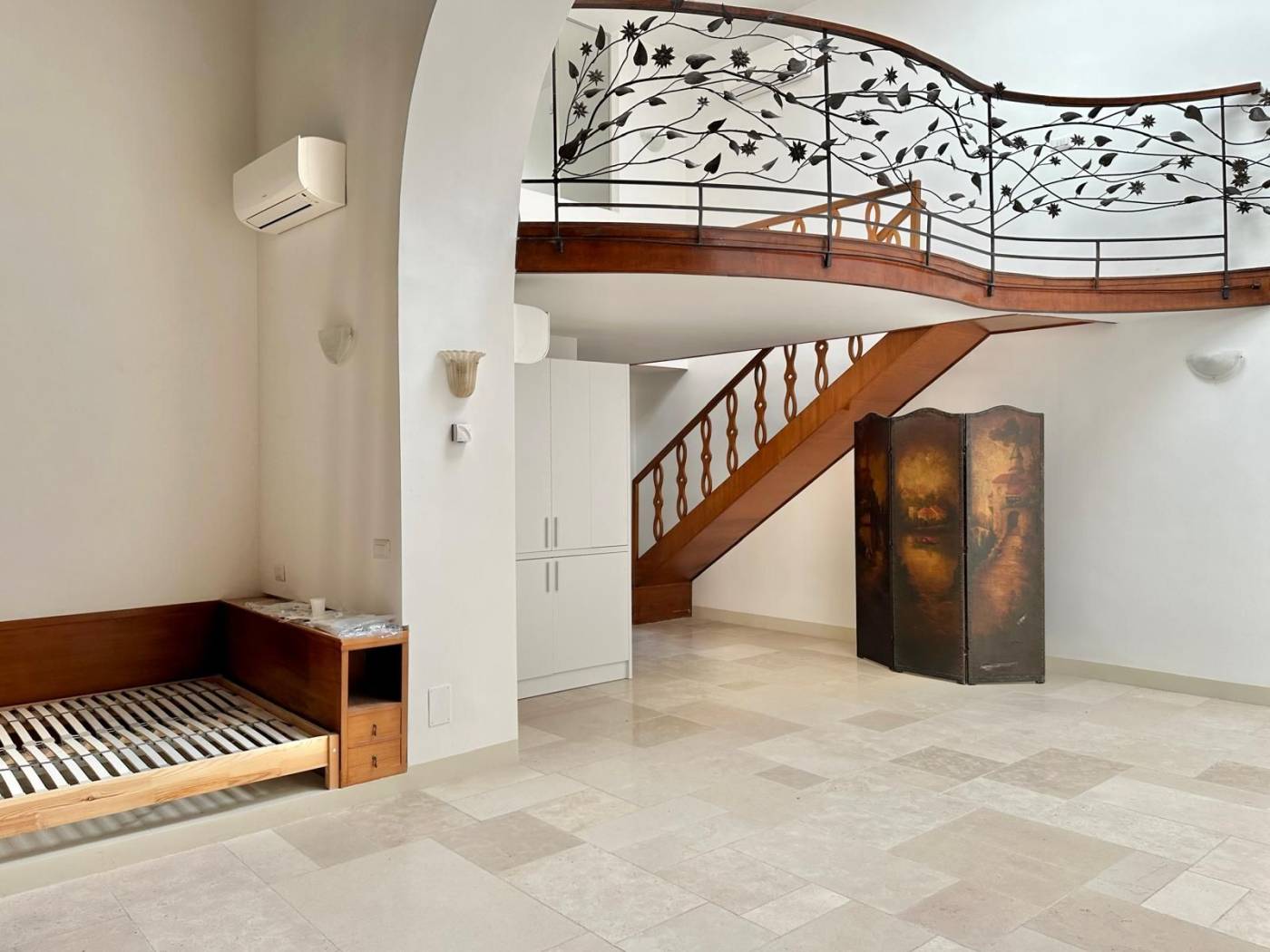 Salone