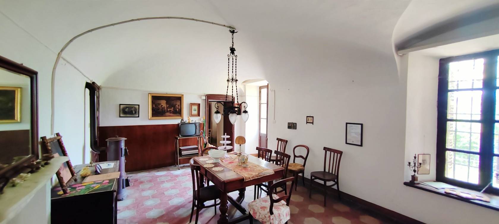 Salone