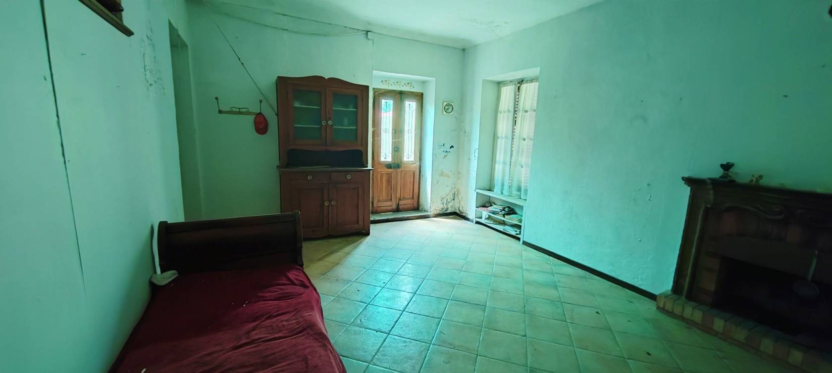 Stanza non arredata